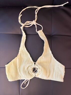 Light green bikini top